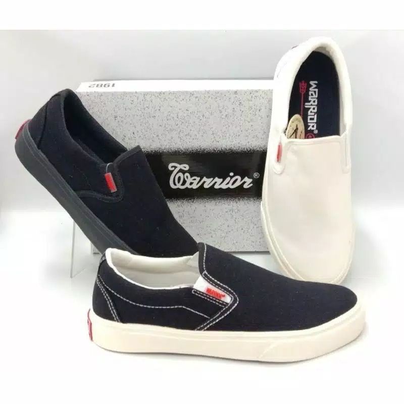 Warrior Slip On Artur Black White Full White Full Black Sepatu Warrior Artur Slip On Original Murah