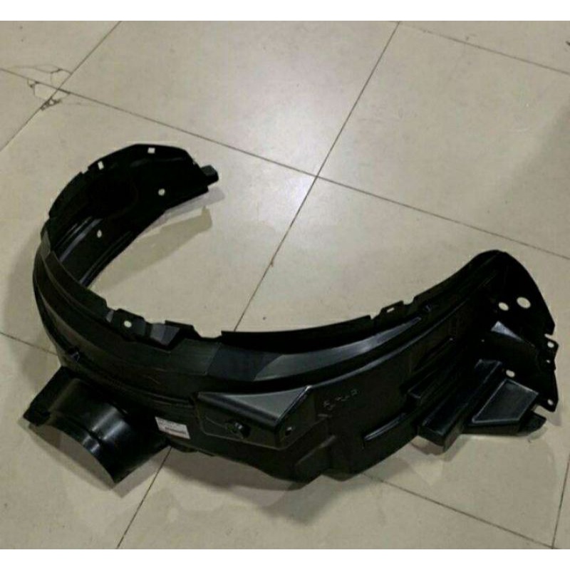 liner fender karpet lumpur kiri calya sigra original