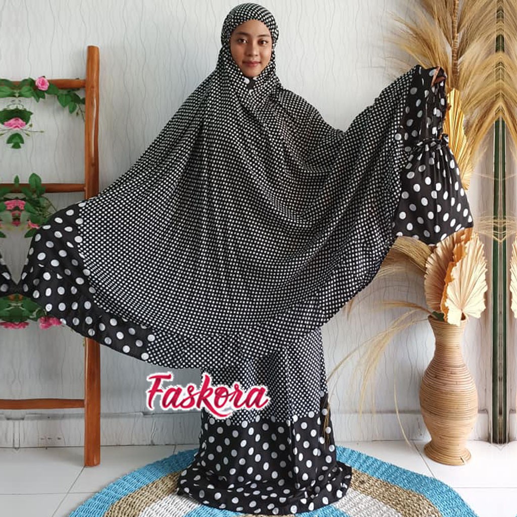 Mukena Polkadot Dewasa Jumbo Rayon / Mukenah Polkadot Dewasa Jumbo / Telekung Bali