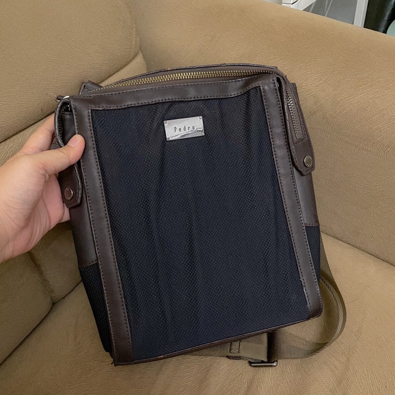 PRELOVED PEDRO SLING BAG PRIA ORIGINAL COUNTER INDO