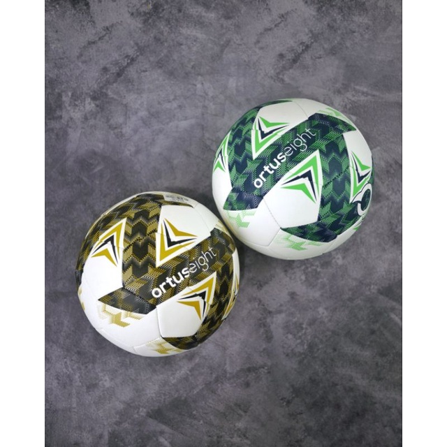 Bola Sepak Ortuseight