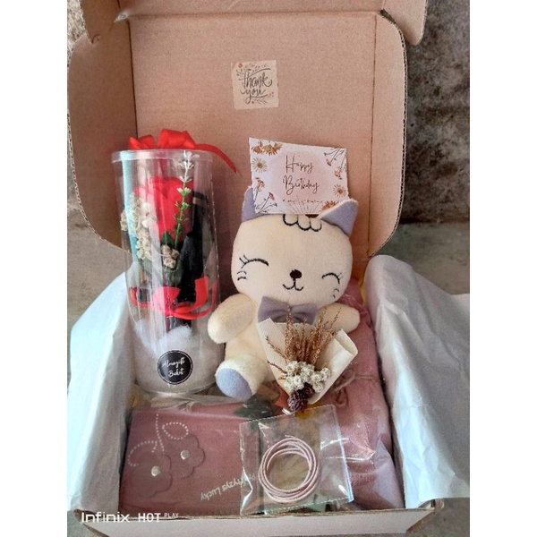 

HAMPERS/KADO ULTAH