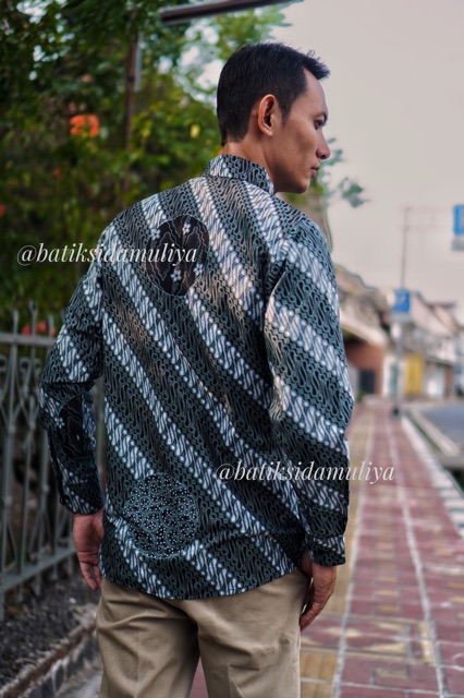 Sidamuliya Batik Kemeja Pria Simfit Premium Jainendra Lengan Panjang