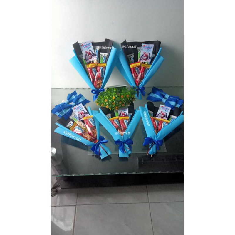 

HAND BOUQUET SNACK MINI