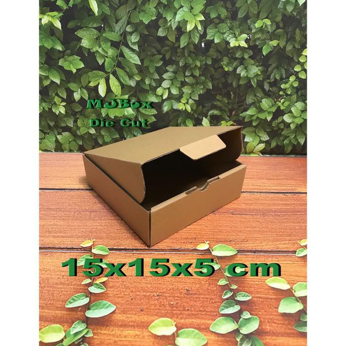 

Kardus Karton.15X15X5 Cm..Die Cut Kotak Souvenir Dll Model Box Pizza