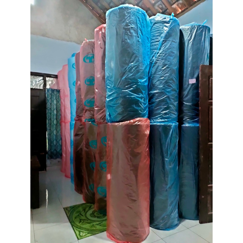 

(Khusus Gojek) Buble Wrap 125x50m Harga Termurah Warna Hitam