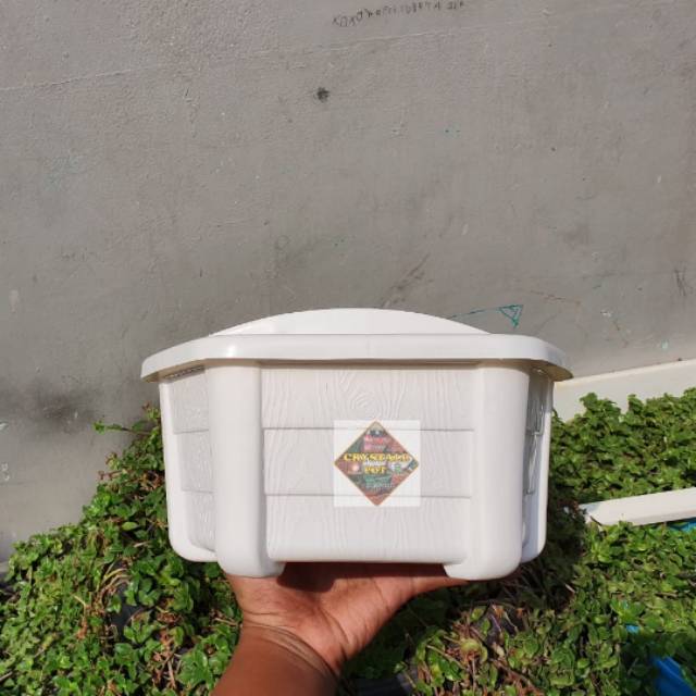 pot bunga tanaman dinding high way putih 26cm