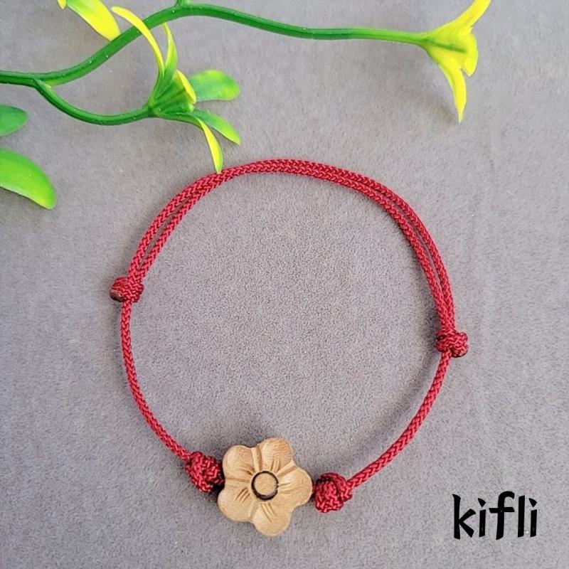 Gelang Tali Merah Tenunan Tangan Desain Ukiran Kayu Peach Plum Blossom Untuk Hadiah Pacar Perempuan