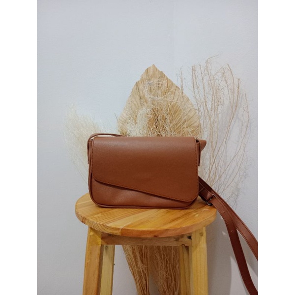 Slingbag Wanita Kaluka Tas Selempang Cewek Perempuan Tali Rantai Terbaru IrvanBagshop