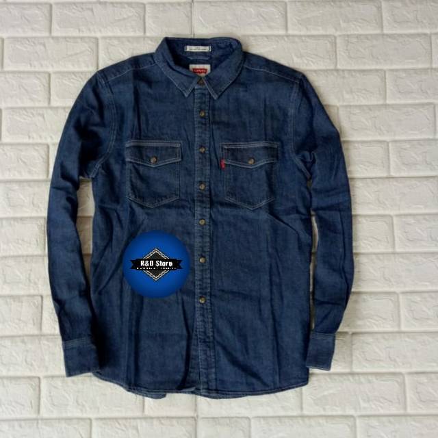 Kemeja Levis Slim Fit 
Kancing Batu