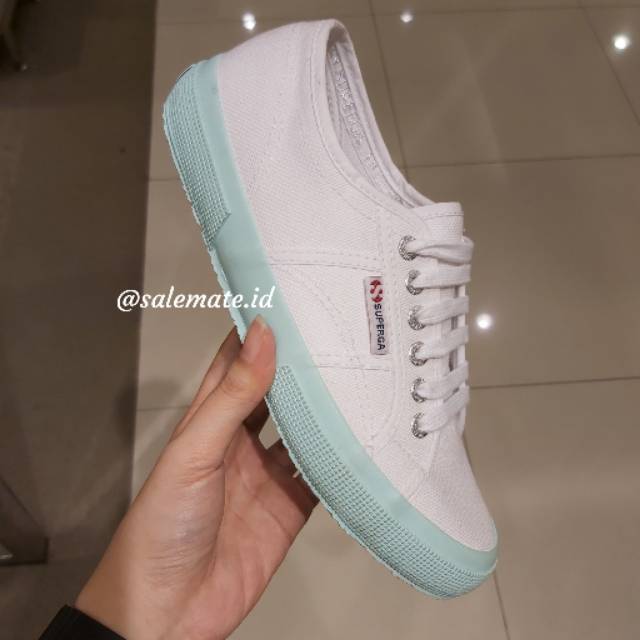 how do you say superga