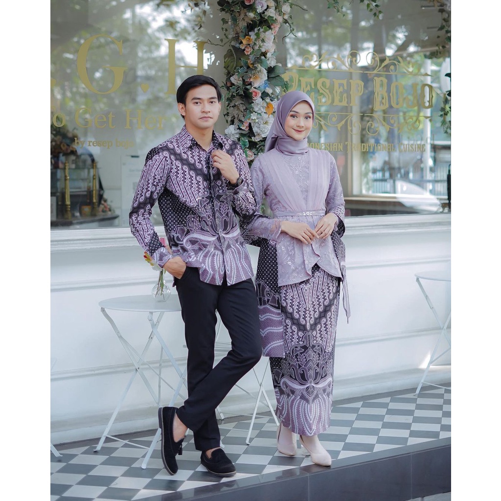 Batik Couple Kebaya Modern Kebaya Wisuda Lamaran Baju Tunangan Batik Brukat Terbaru Baju Couple Kondangan Terbaru 2022