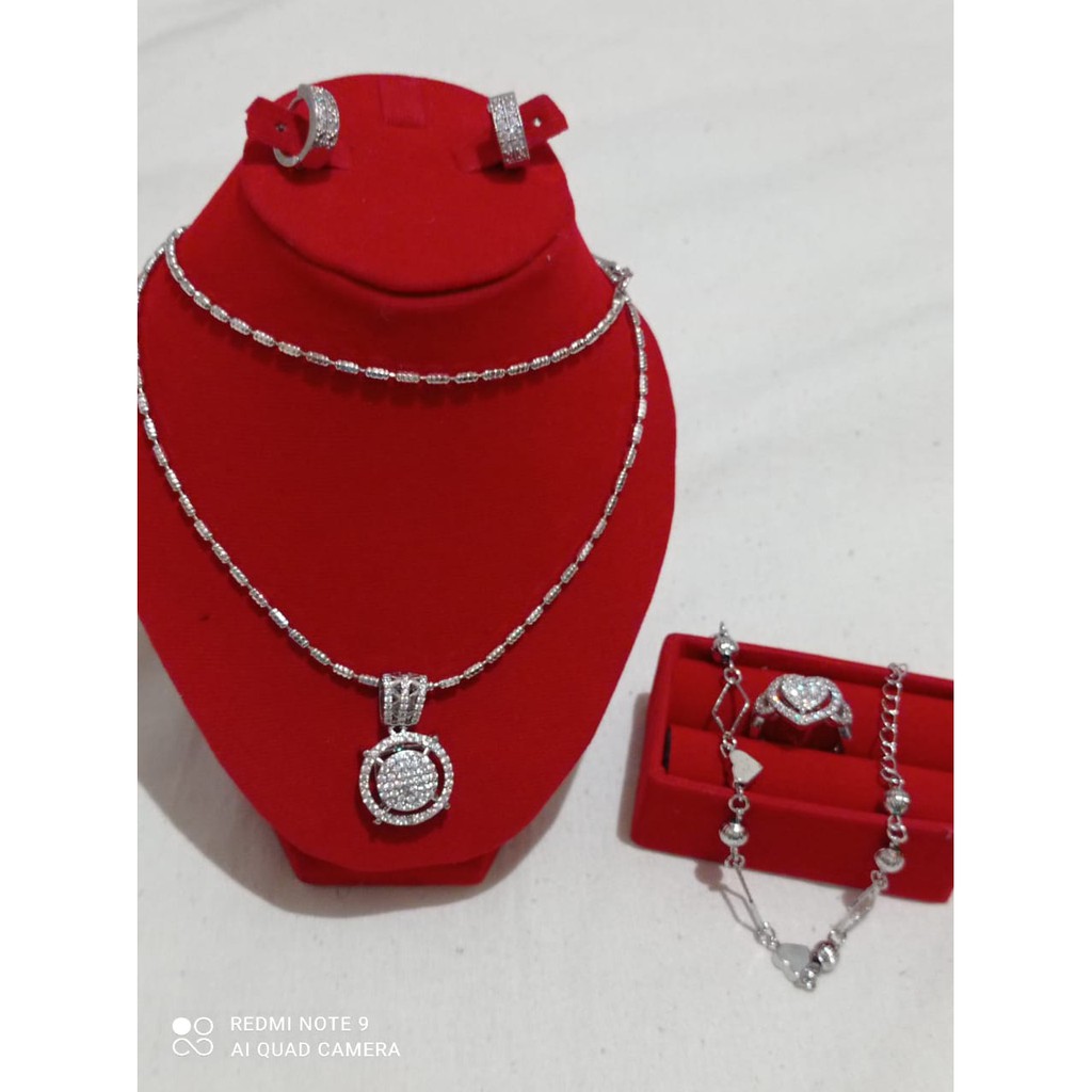 Perhiasan wanita titanium asli perhiasan xuping set gelang cincin anting kalung