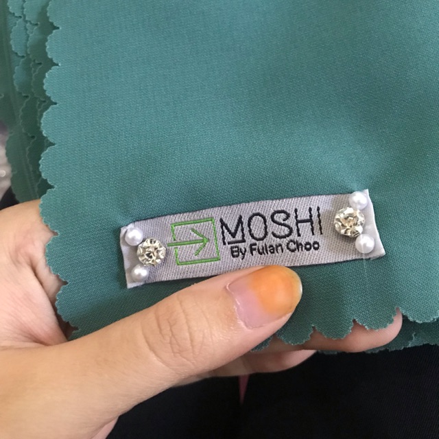 Jilbab wolfis jumbo hijau tosca lasercut