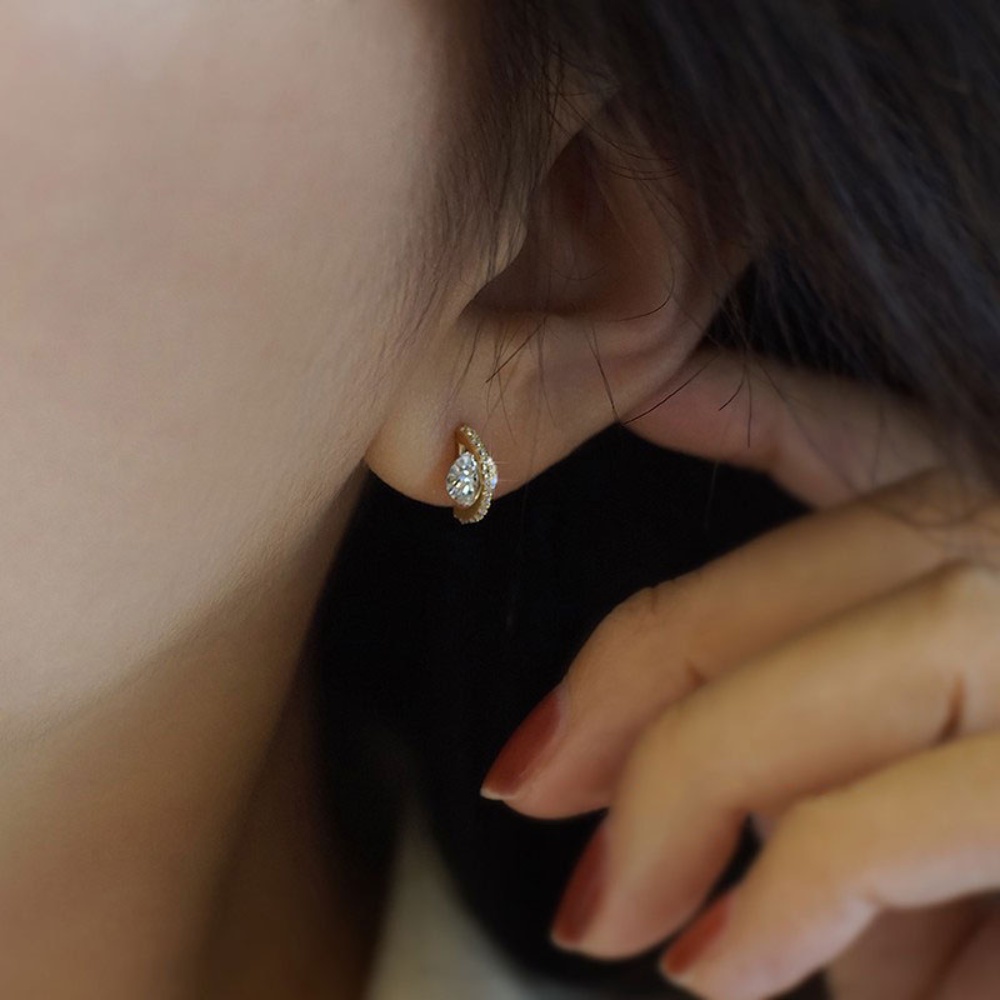 Anting Stud Zircon Berlian Imitasi Bahan S925 Sterling Silver Lapis Emas Gaya Retro Punk Korea Untuk Wanita