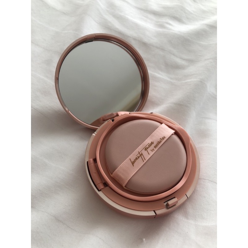 Preloved Mustika Ratu Gorgeous Glow Cushion
