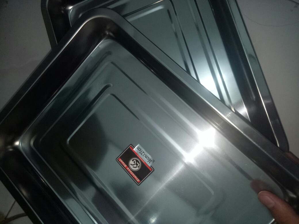 Nampan Stainless Steel Nampan Makan Kotak Besar Kecil 555 Alat Prasmanan Murah Baroque Mart