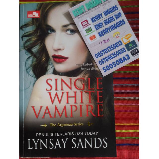 Single White Vampire - Lynsay Sands