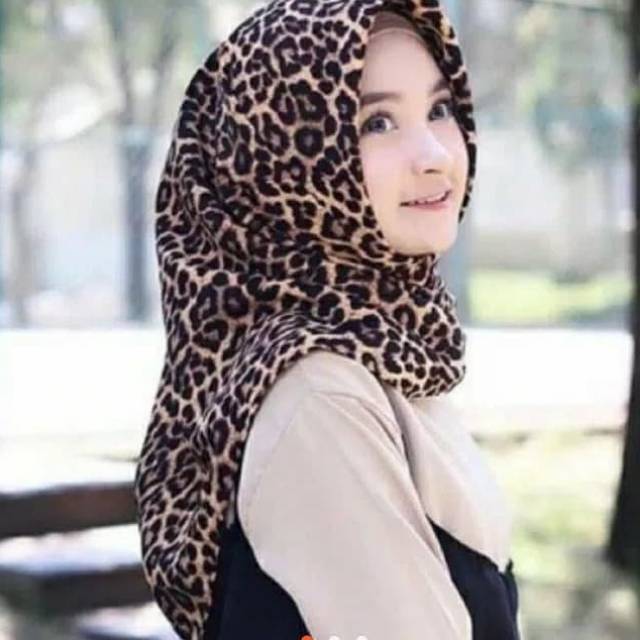 Hijab square leopard hijab motif macan hijab wolfis hijab premium hijab original sesuai gambar