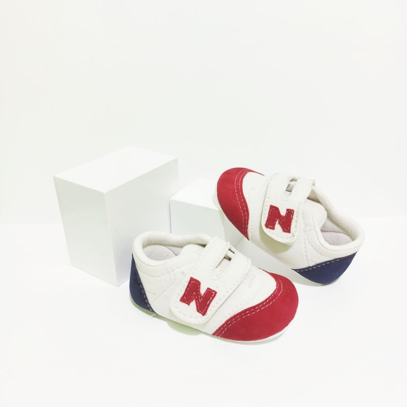 prewalker - Sepatu bayi prewalker / baby shoes - BOLLING NN