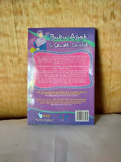 Buku Non-fiksi Tentang Kecantikan dan Inner Beauty BUKU ASYIK SI CEWEK CANTIK-3