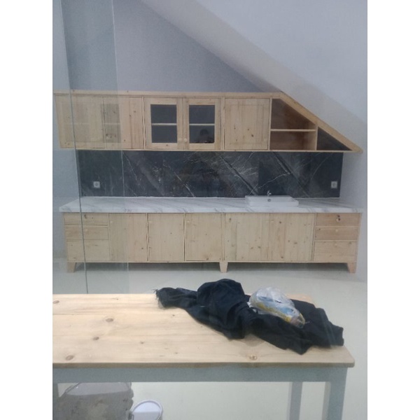 kitchenset lemari dapur bahan kayu jati Belanda minimalis