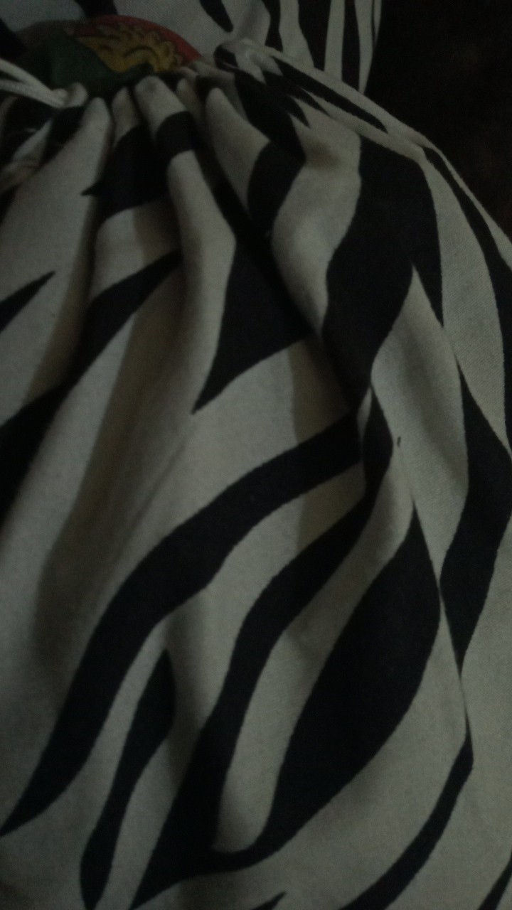 Sprei Abstrak Monochrome Murah No. 1 King 180 / No. 2 Queen 160 / No. 3 Double 120 / Super King 200