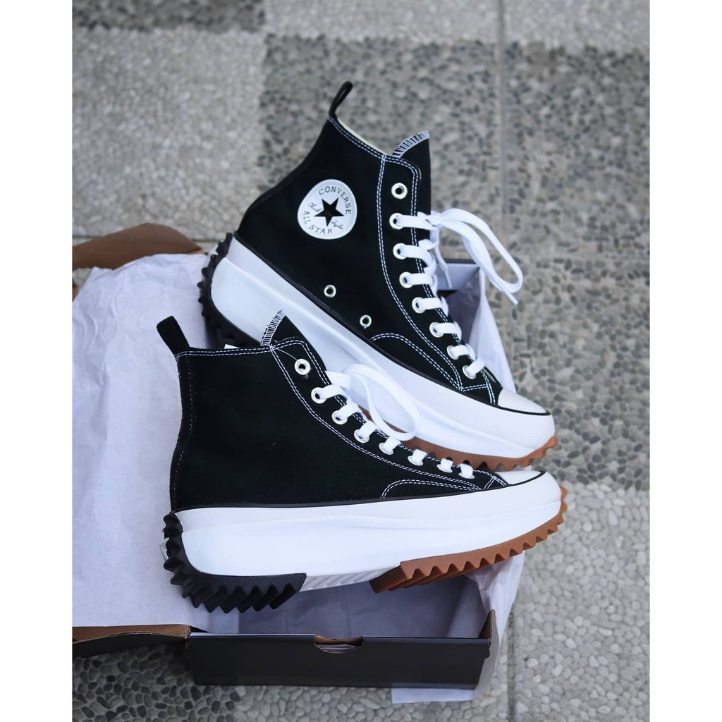 sepatu converse run