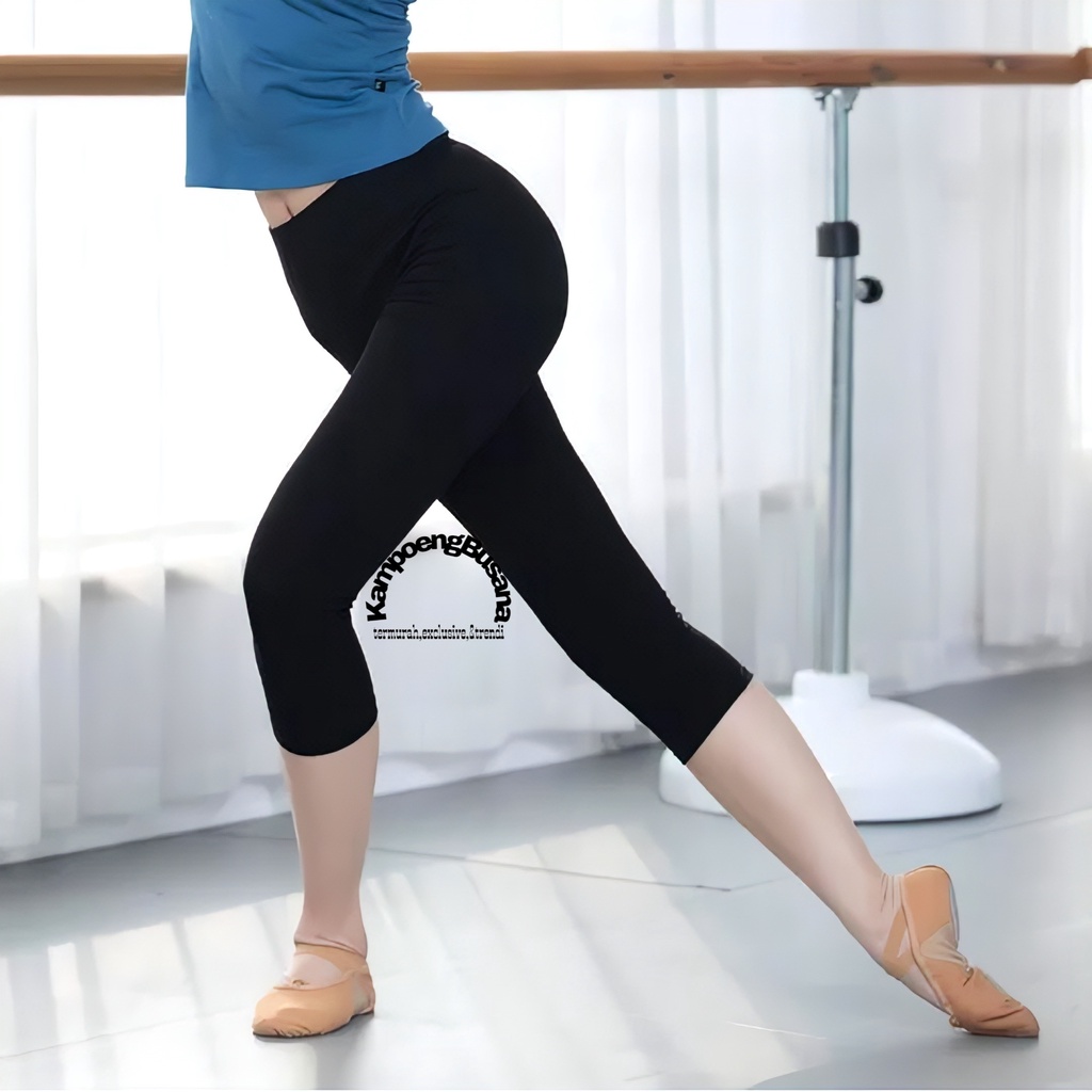 Legging Pendek 3/4 Wanita Polos