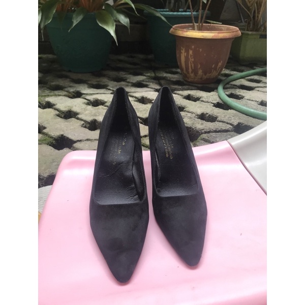 Preloved Heels