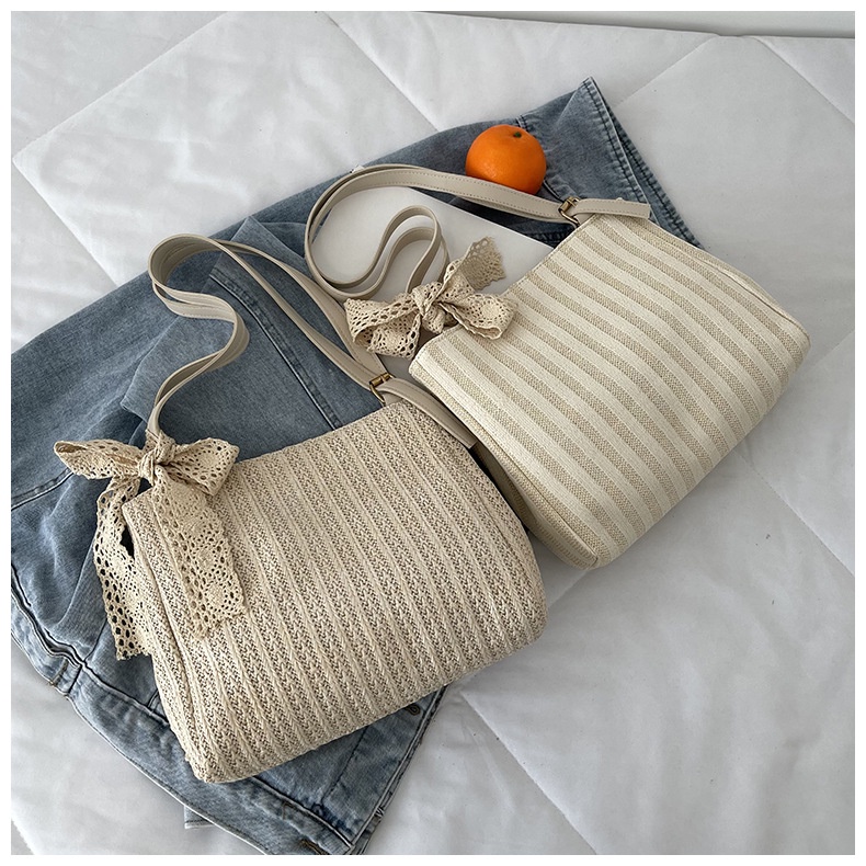 Drozenb Tas Tote Wanita Bahan Anyam Jerami Model Korea Pita Coklat/Totebag Fashion Korea Bahan Anyaman/Tas Anyaman Korea Pita/Tas Casual Korea Anyaman