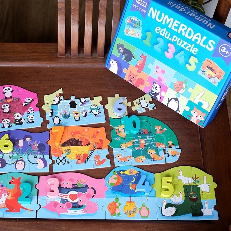 number alphabeth puzzle with wooden pieces