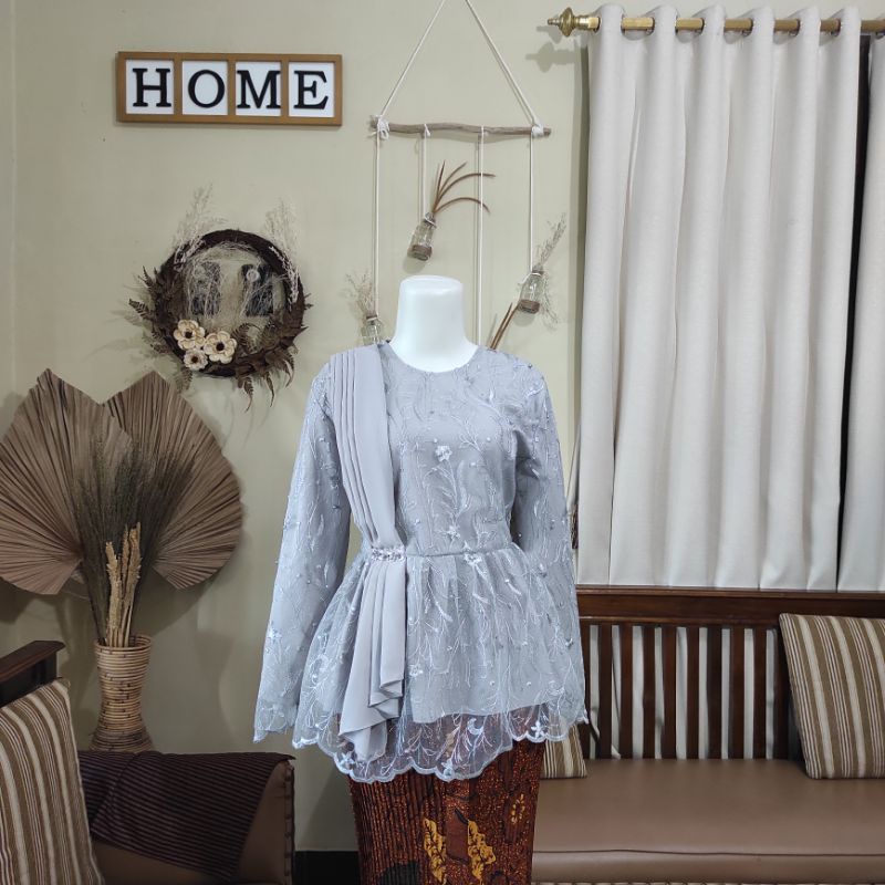 KEBAYA SELENDANG LAMARAN, WISUDA, DOMAS, BRIDESMAID (ATASAN SAJA)-Silver motif 2