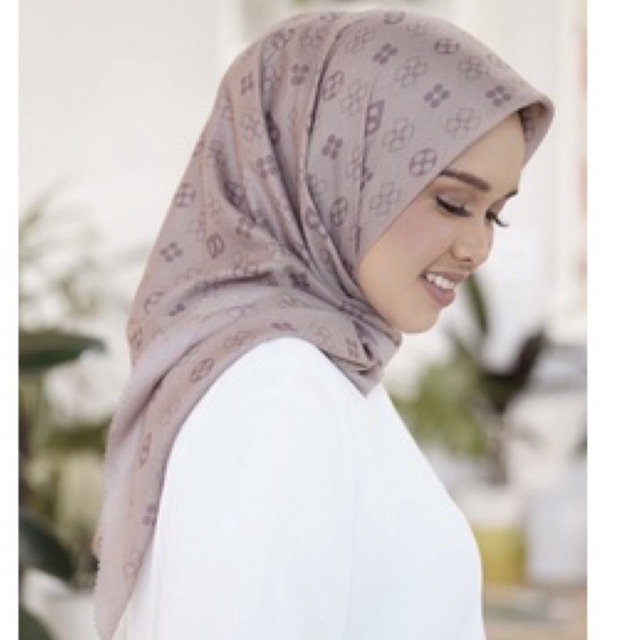buttonscarves monogram taupe