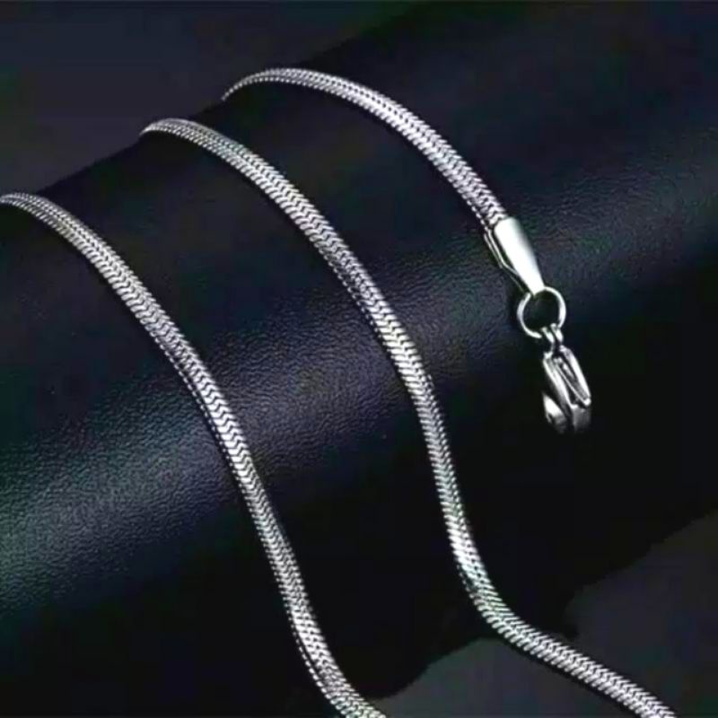 Kalung titanium pipih pria wanita milenial perak emas anti luntur anti karat terlaris