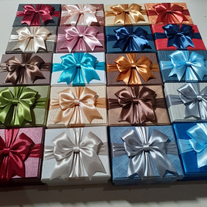 Kotak Kado Cantik Custom Size Warna Box &amp; Pita Hadiah Spesial / Kotak Parsel Cookies Kue Lebaran 4 kg