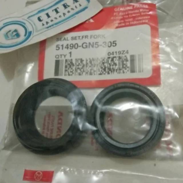 seal shock dan tutup debu beat vario supra x 125 grand sil abu plus shock set