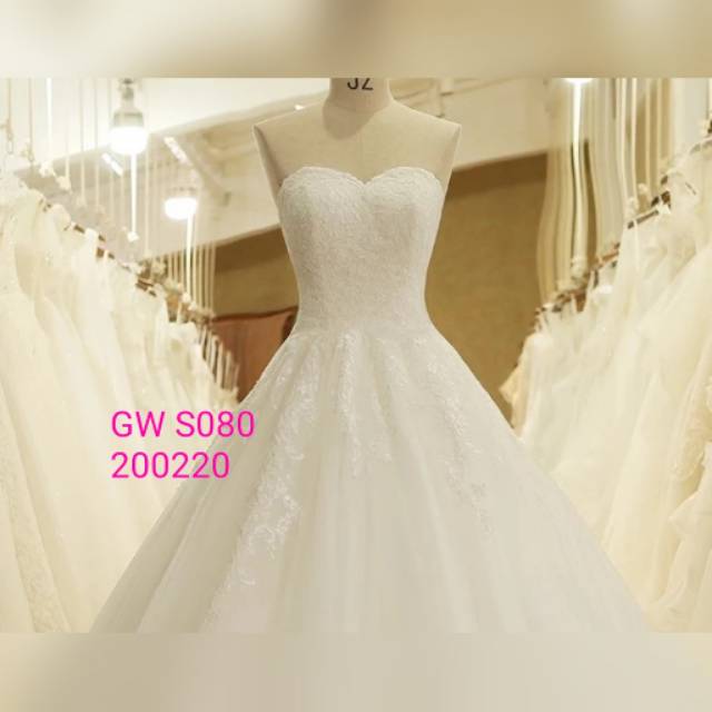 GAUN  Pengantin Putih Gaun satin Ekor Panjang/ WEDDING DRESS  DENGAN EKOR  BROCADE TANPA LENGAN