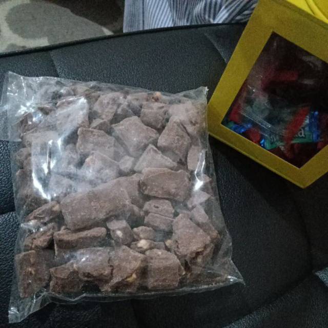 Coklat patahan cadbury 500gr