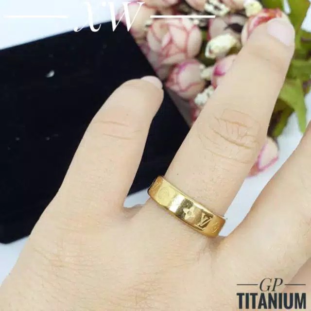 PROMO COD !!! cincin lv titanium terlaris anti karat anti luntur selamanya (harga satuan)