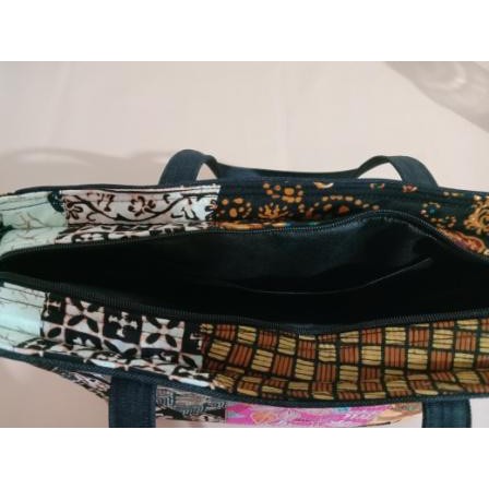 TAS WANITA BATIK BESAR DENGAN KOMBINASI KANVAS LEVIS