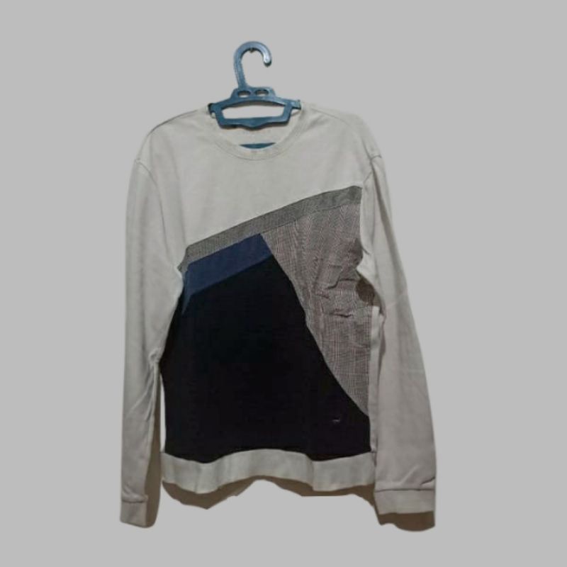 preloved crewneck Guess original