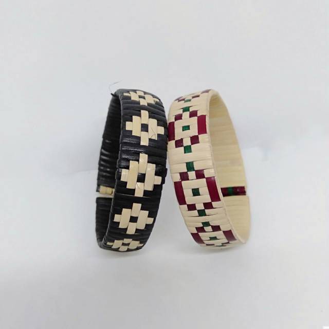 Gelang Anyaman Rotan Khas Dayak Kalimantan Tengah Asli Desa Gohong 7 cm