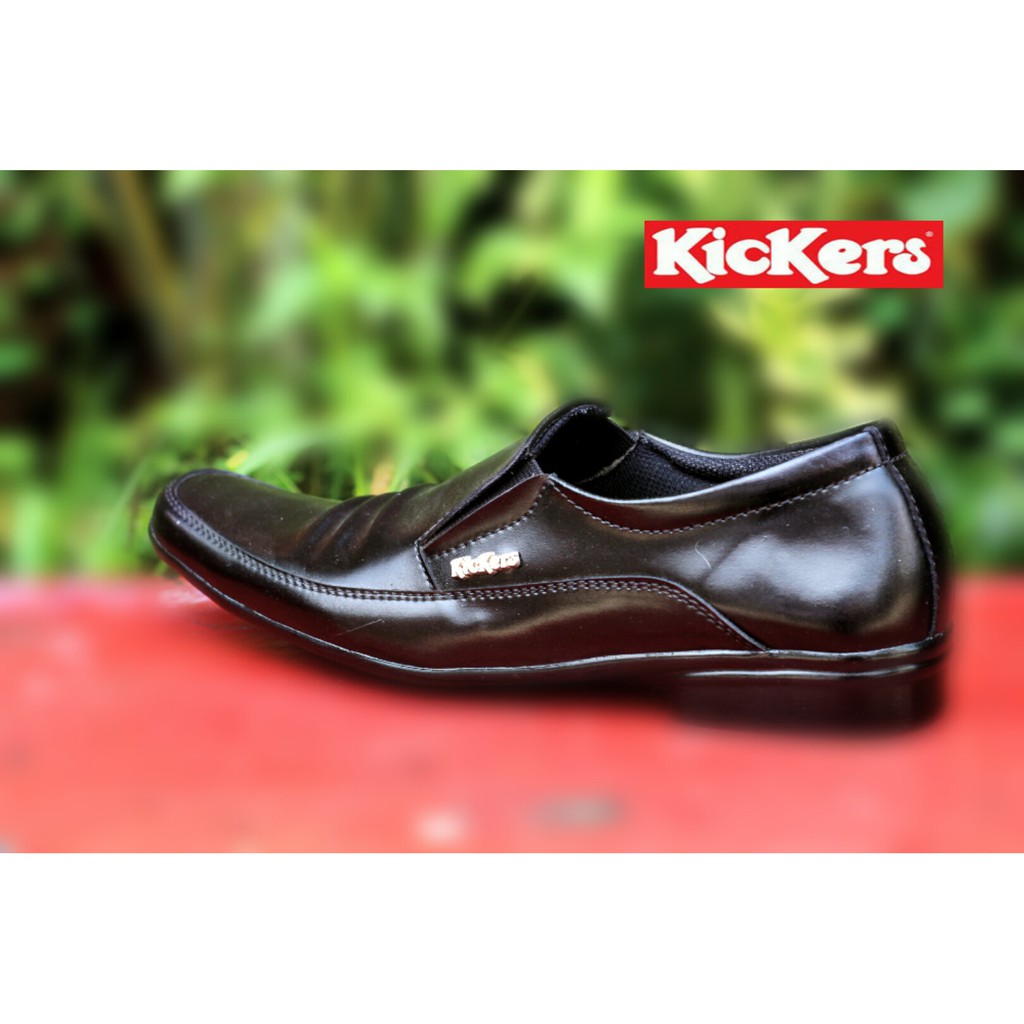 SEPATUPRIA KICKERS STEVEN HITAM FORMAL KERJA KANTORAN KULIAH NIKAHAN