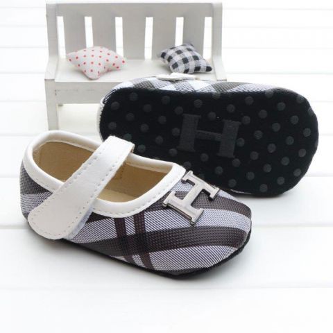 

sh2307 buberry white brown (min order 1pak 6pasang)