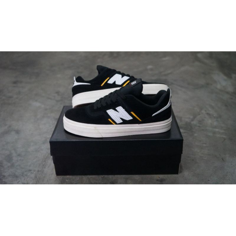 NEW BALANCE NUMERIC SKATEBOARD