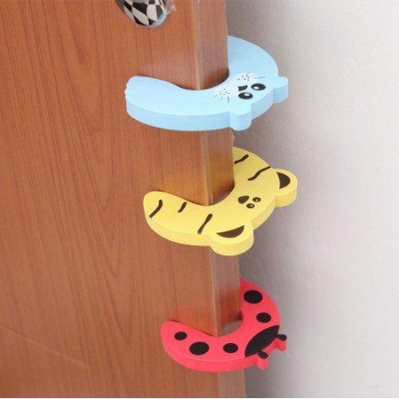 Pengaman Ganjelan Pintu Bahan Busa Untuk Bayi / Door Stopper Karakter Binatang Lucu