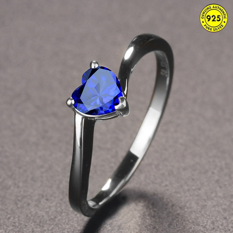 Cincin Sapphire Bentuk Hati Warna Merah Untuk Wanita