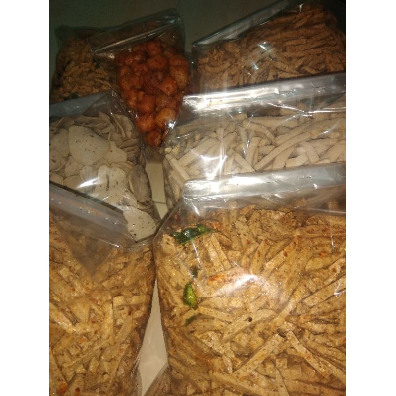 

basreng kiloan/keripik basreng 1kg/Cemilan3putri