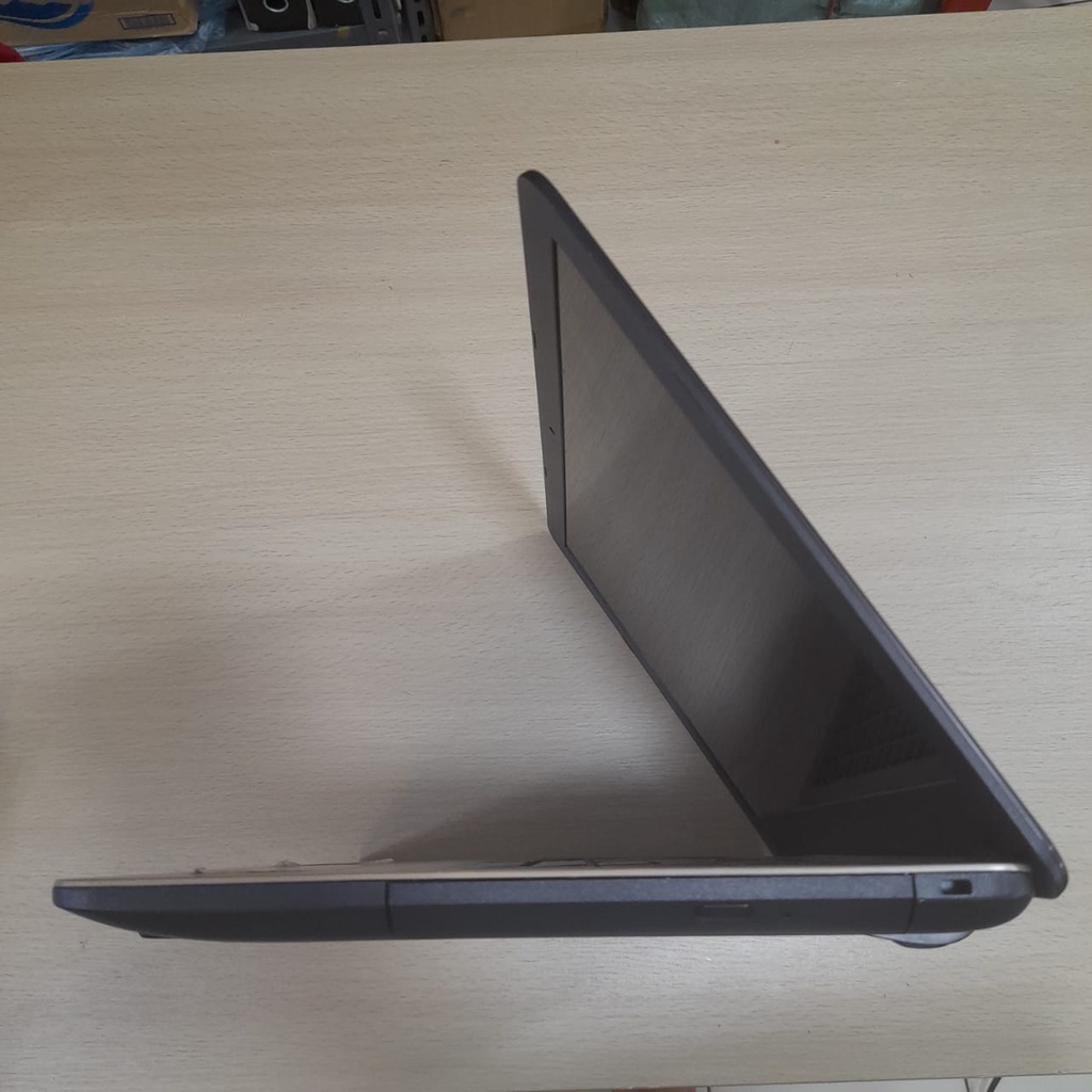 Laptop Leptop Second seken Bekas Intel Celeron Asus X540S HDD 500GB Murah